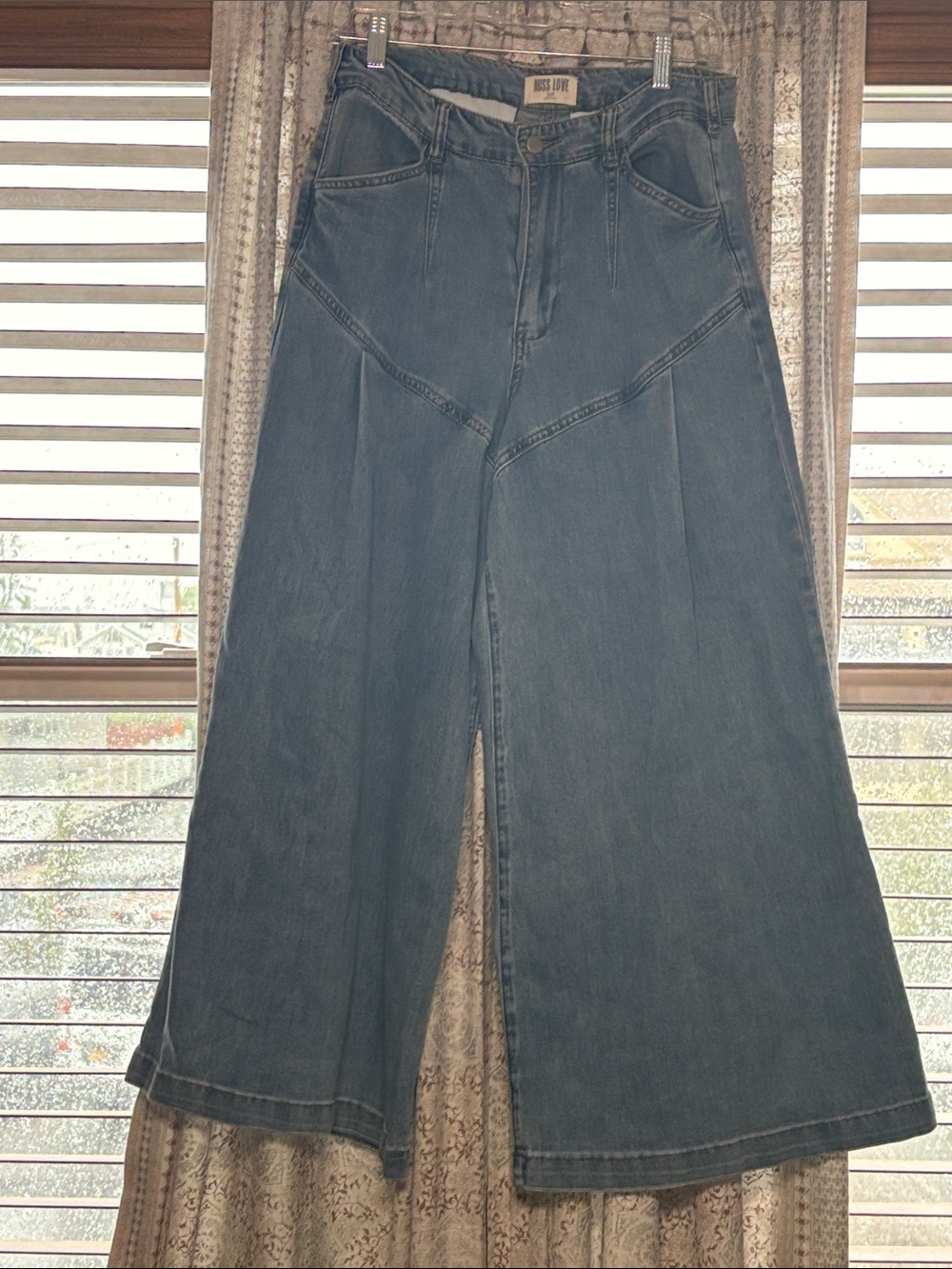 High-Rise Wide Leg Jeans in Dark Blue